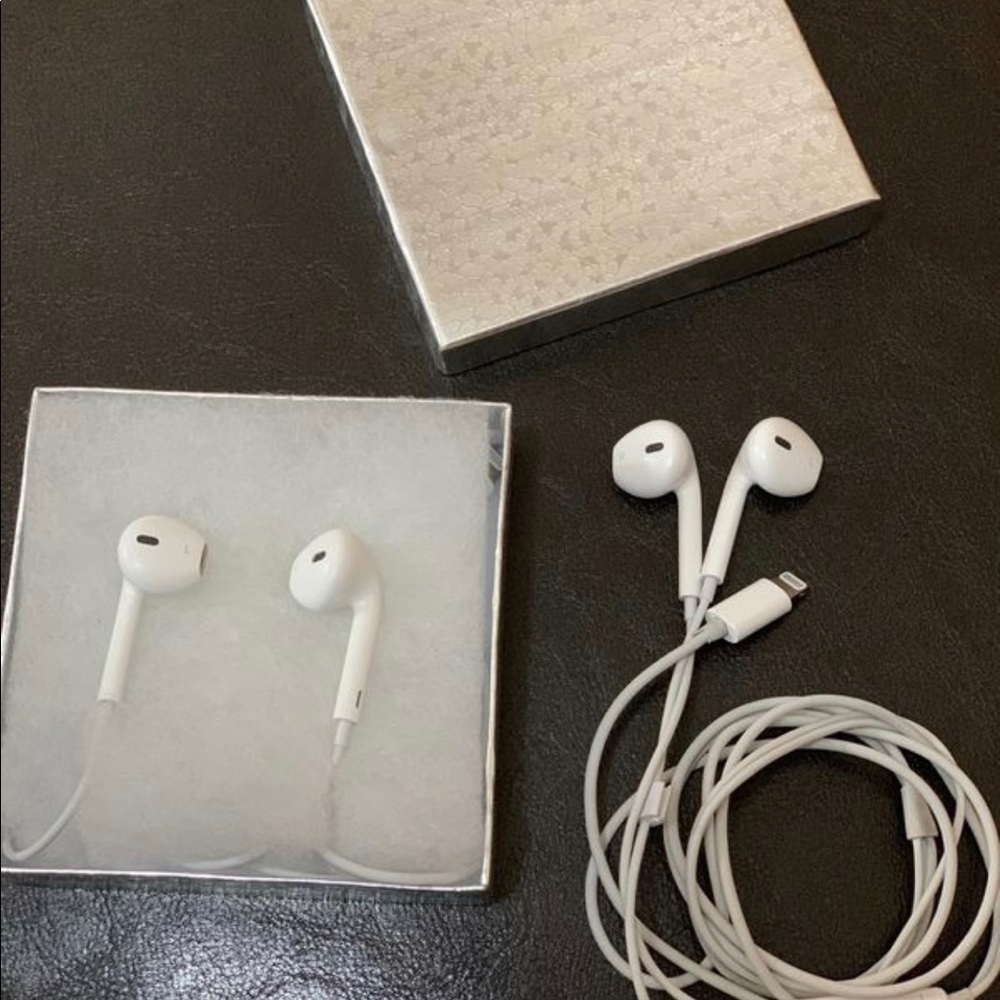 iPhone Apple Headphones
